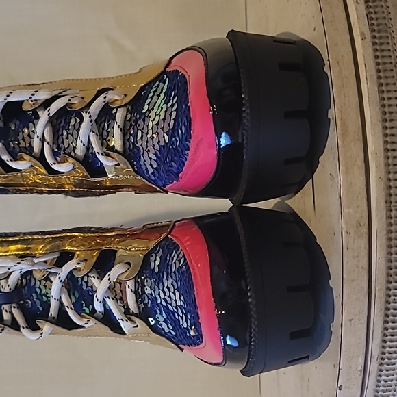 NEW Cape Robbin Nell Heeled Boots  Sparkly Sequin PlatformChelsea Boots Wo - Picture 12 of 15